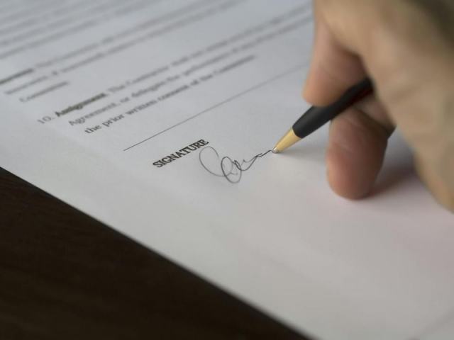 Loi Hamon : comment changer d'assureur facilement après un an de contrat